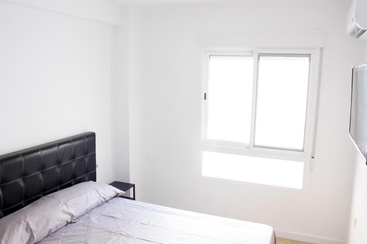 Apartamento Privado Proximo A Playa Y Ciencias Con Wifi Apartment Валенсия Екстериор снимка